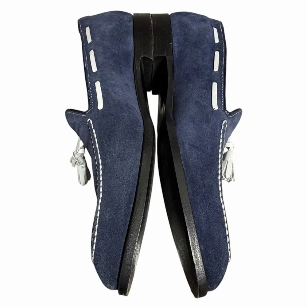 Barker Black step out